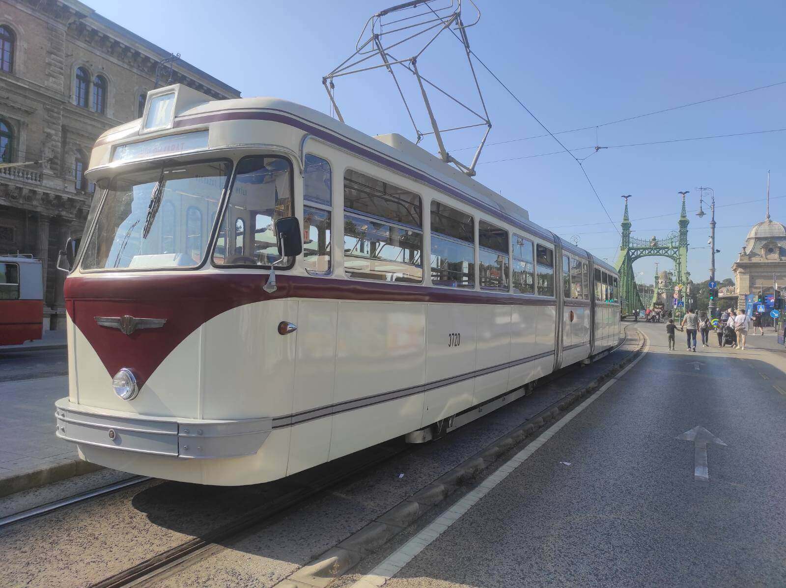 IMG-9dcc908154075736a63b3642eec8defb-V